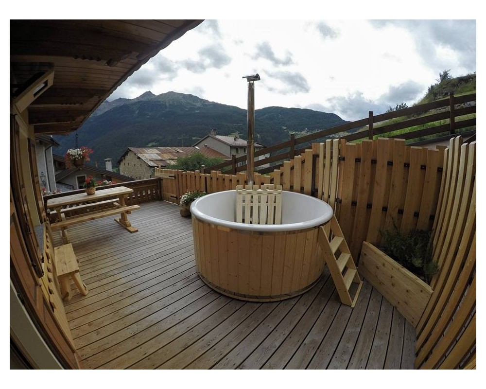 Wellness con stufa interna 4 - 5 posti Wellness con stufa interna 4 - 5 posti