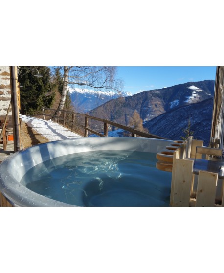 SPA WELLNESS FAMIGLIARE 5 posti SPA WELLNESS FAMIGLIARE 5 posti